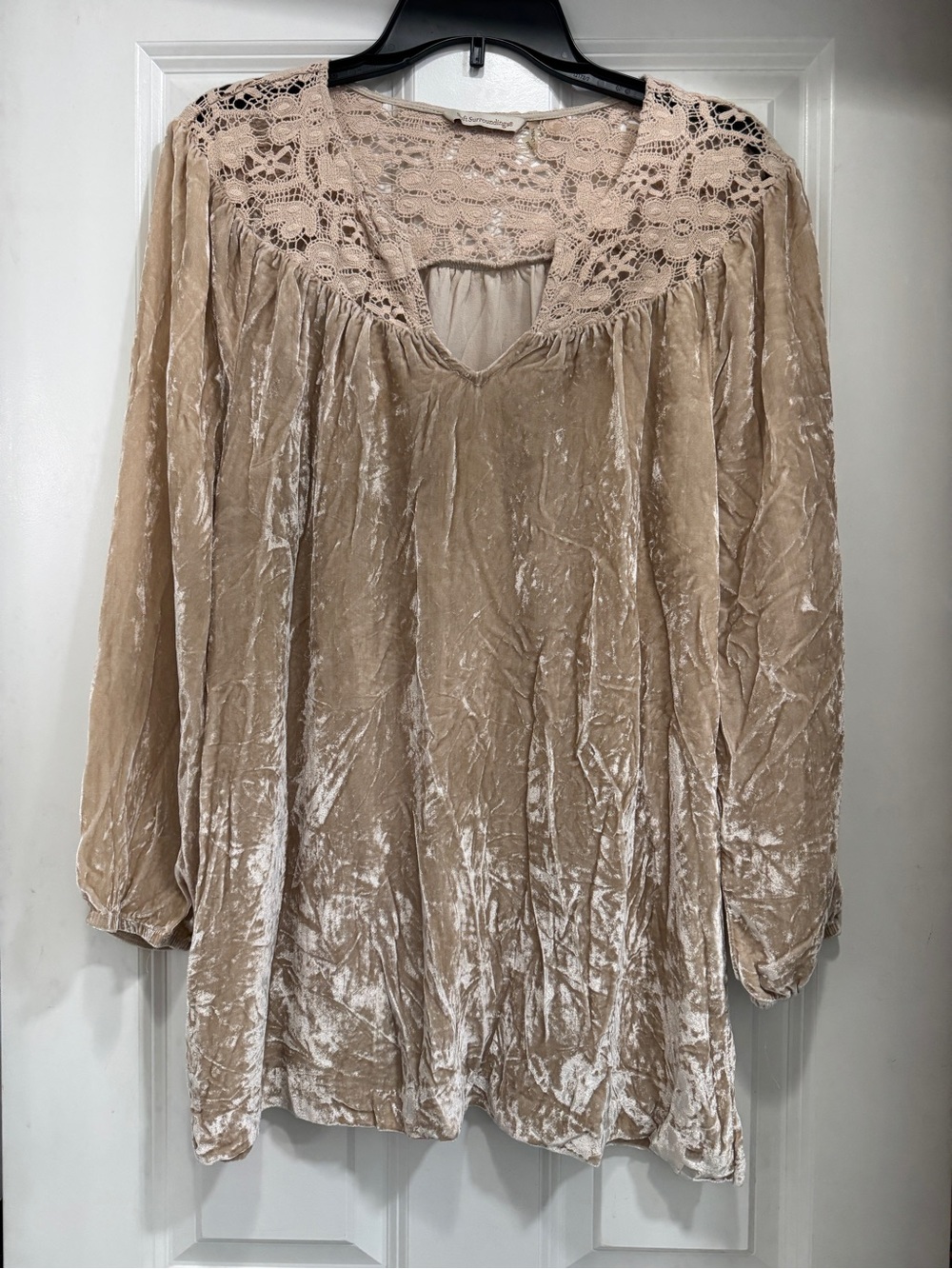 Soft Surroundings Beige Velvet Crochet Yoke Tunic; boho fairycore whimsigoth